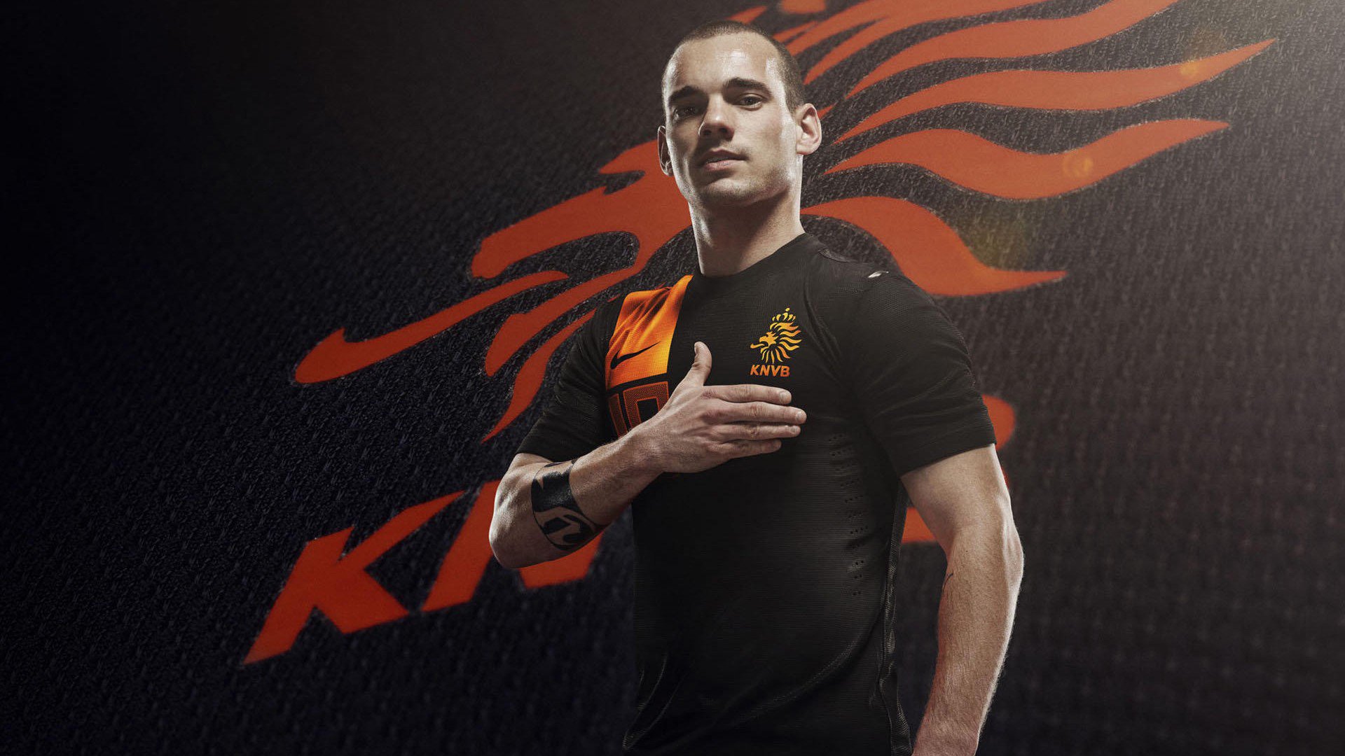 联赛球员穿戴设备检测训练数据辅助科学备战与伤病预警，如何得知球赛球员穿什么衣服